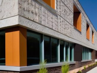 Декоративный бетон: Эстетика и Долговечность для Современных Фасадов