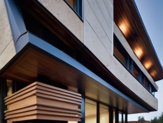 Дерево и камень в фасадной отделке: эстетика, долговечность и дизайнерские решения