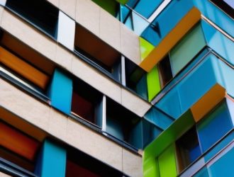 Эффективное утепление фасадов: Как выбрать и использовать специальные покрытия для защиты вашего дома