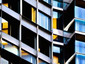 Эволюция фасадов: преимущества стеклянных и металлических материалов в современном строительстве