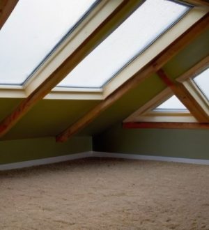 Как правильно утеплить мансарду: выбор материалов и технологии для комфортного проживания