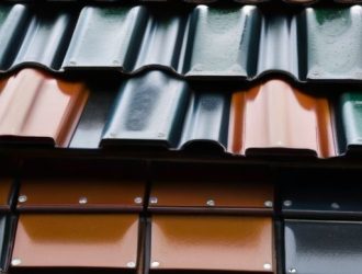 Как выбрать идеальное покрытие для крыши: советы и рекомендации по материалам