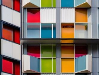 Композитные материалы для фасадов: Преимущества, монтаж и уход за современными отделками