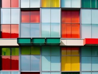 Пластиковые панели для фасадов: преимущества, монтаж и уход за вашими стенами