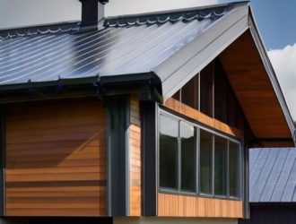 Правильный выбор кровли для ветреных регионов: ключ к безопасности и долговечности зданий