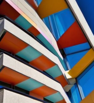 Утепление фасадов: Как выбрать и установить утепляющие плиты для максимальной эффективности