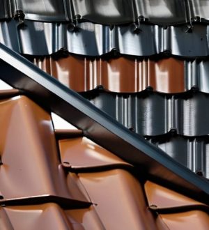 Выбор кровельного покрытия для несимметричных крыш: ключевые аспекты и советы