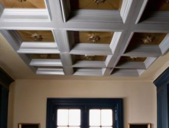 Декоративные элементы на потолке: как создать идеальный интерьер своими руками