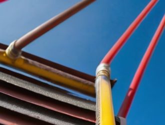 Эффективное утепление крыши: Почему пенополиуретан — лучший выбор для вашего дома