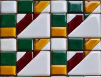 Идеальная дорожка: как правильно уложить плитку для долговечного и красивого покрытия