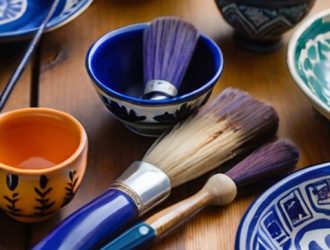 Искусство ручной росписи: от древности до современности и его влияние на нашу жизнь