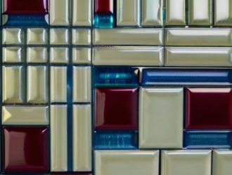 Как выбрать и установить фартук в ванной: от материалов до ухода за ним