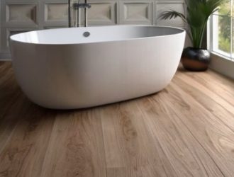 Как выбрать идеальное покрытие для пола в ванной комнате: советы и рекомендации
