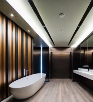 Как выбрать идеальные материалы для отделки потолка в ванной: практическое руководство