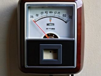 Как выбрать идеальный электросчётчик для дачи: от типов до функций