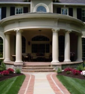 Каменные колонны в саду: от истории до современного дизайна и вдохновения