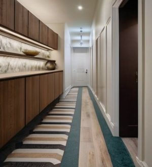 Правильный выбор отделки пола для коридора: ключевые факторы и советы по материалам