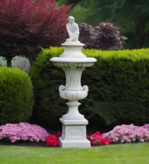 Садовые статуи: Как искусство преображает ландшафт вашего сада