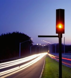 Автоматизация уличного освещения: как правильно подключить фотореле для эффективного управления светом