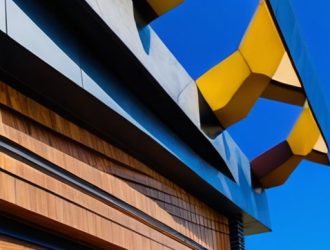 Как выбрать идеальный материал для зашивки фронтонов: от дерева до композитов